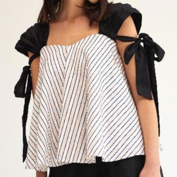 Striped top with black sleeves - Picture 2 of 5